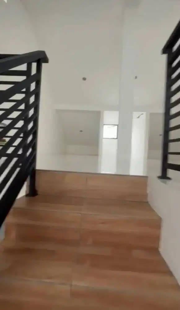 Disewakan Tempat Usaha 2 Lantai di Sayap BKR Bandung