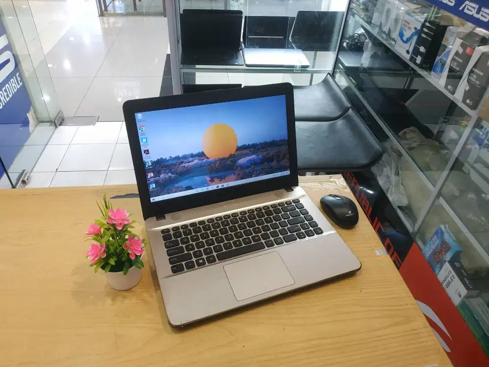 dijual laptop asus x441n celeron ram 2gb hdd 500gb