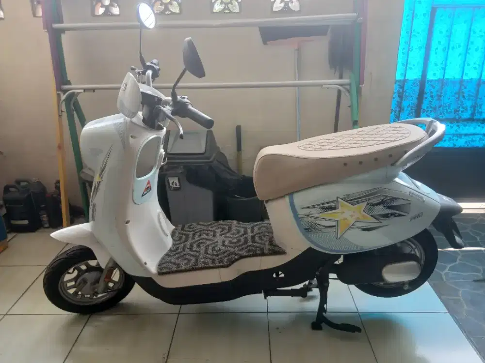 Sepeda listrik merk exotic