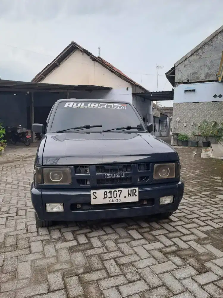 Isuzu panther pick up turbo 2015