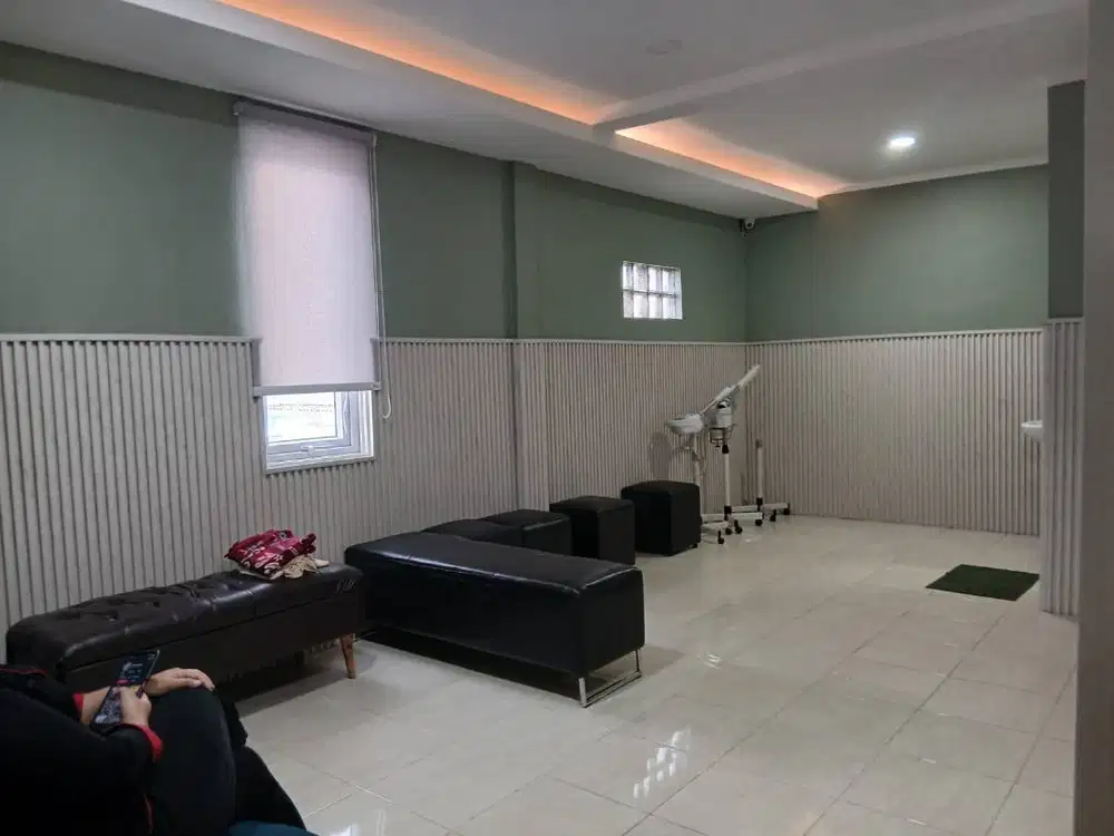 Dijual Ex Spa  Ruko 3 Lantai Strategis di Antapani Bandung