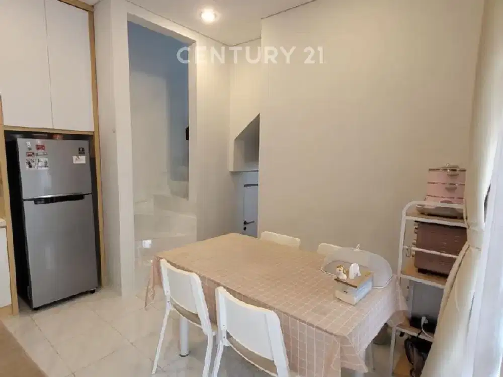 Rumah Di Serpong Malibu Village, Terawat