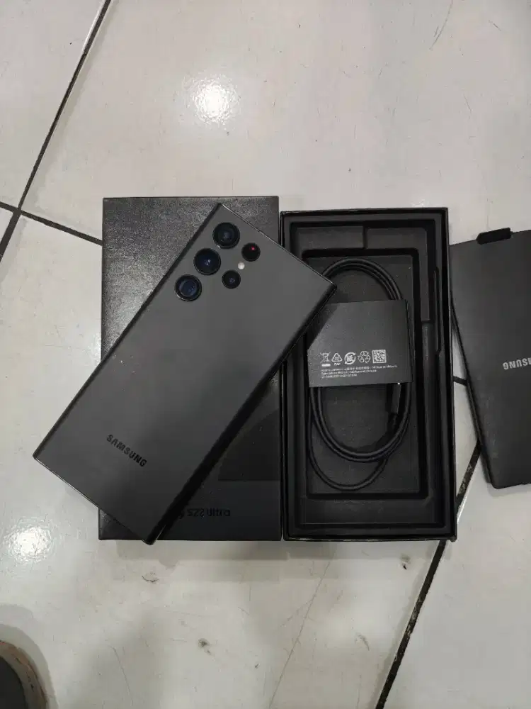 Samsung S22 Ultra 12/256 GB