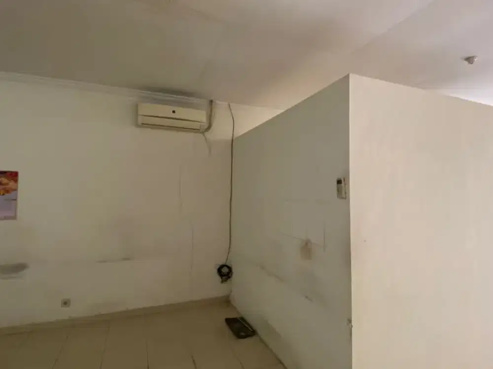 RUMAH FULLY FURNISHED, 8 MENIT DARI KERATON JOGJA