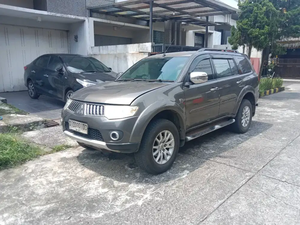 Mitsubishi Pajero 2012 matic