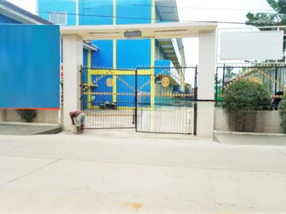 Ruang Usaha SHM 3 Lantai Bangunan Tahun 2016 di Bogor