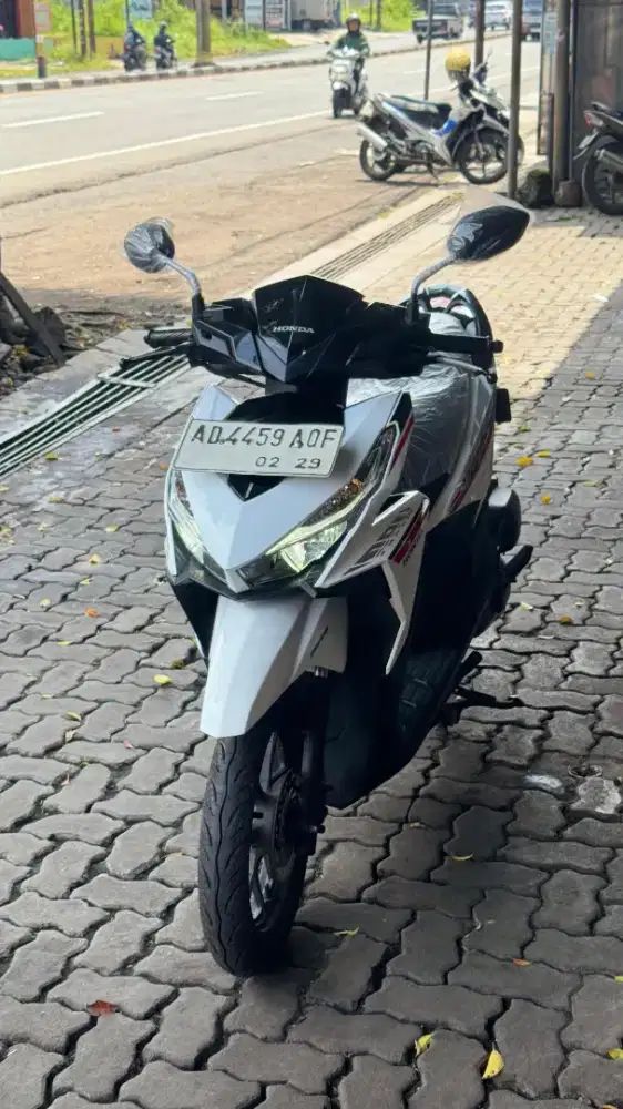 H Vario 125 led cbs 2018