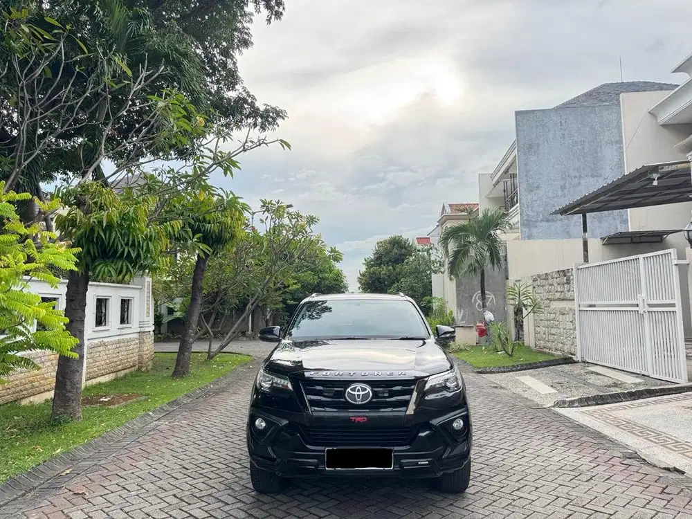 Toyota Fortuner 2.4 VRZ Trd sportivo 2019 kick sensor hitam facelift