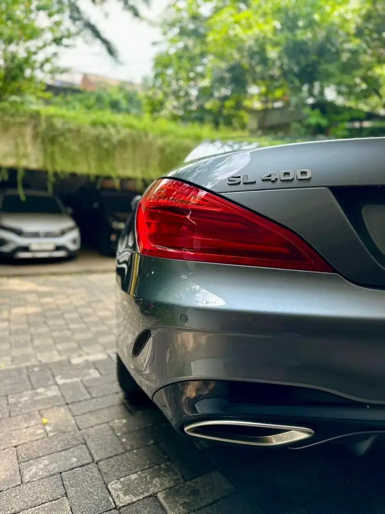 Mercedes Benz SL400 low km