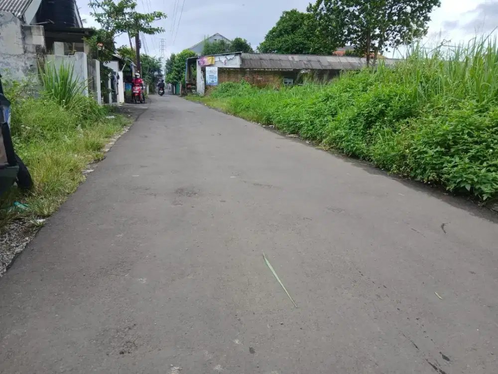 Tanah Premium 12 Universitas Ibnu Khaldun Bogor Bonus iPhone 17 Pro