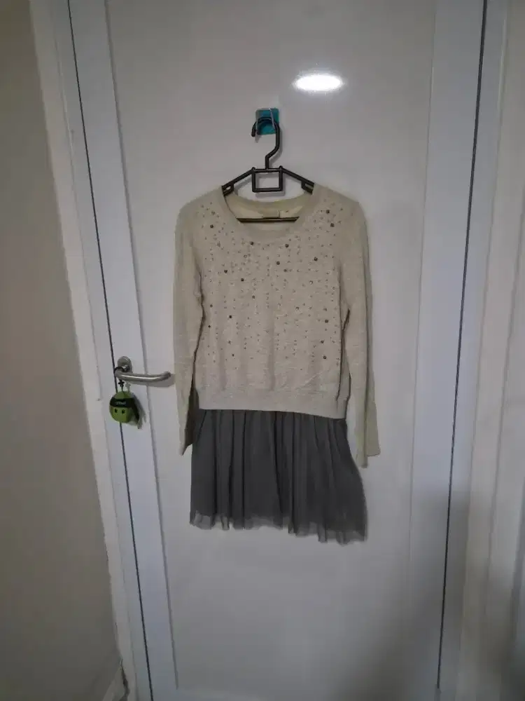 Baju pesta yang elegant