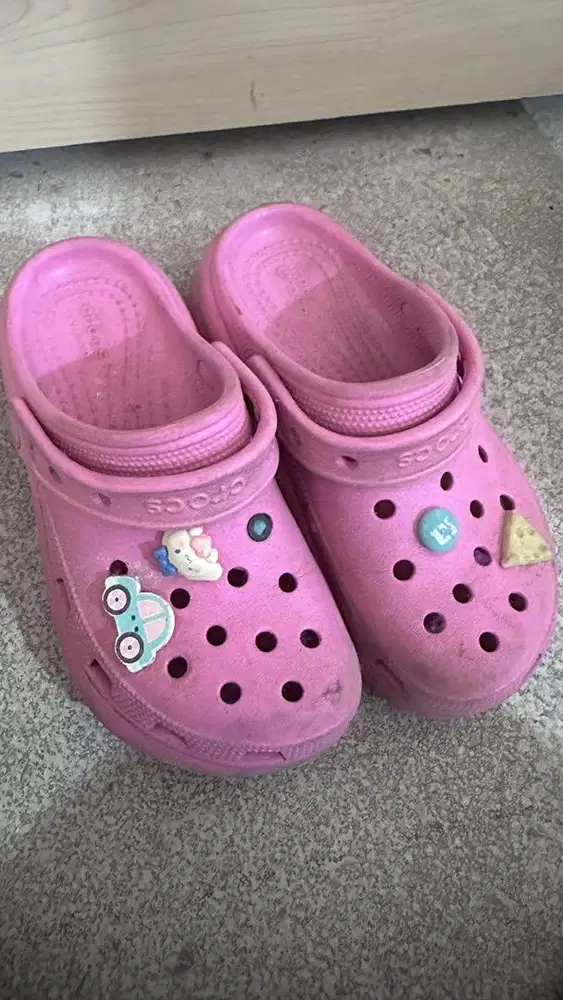 sendal Crocs anak ori