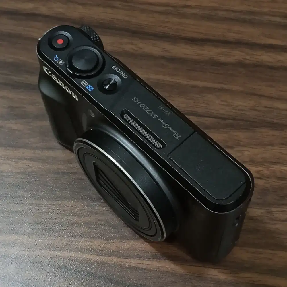 KAMERA POCKET DIGITAL CANON POWERSHOT SX720 MULUS MURAH BERGARANSI