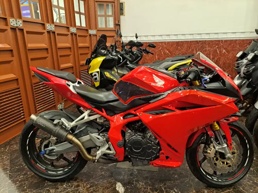 DIJUAL CEPAT MOTOR SENDIRI CBR 250 / 2019 PAJAK HIDUP MESIN ADEM HALUS