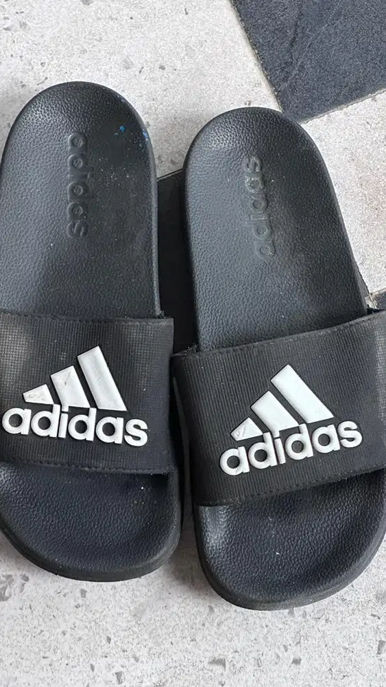 sendal adidas original
