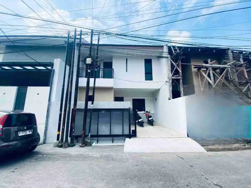 Rumah Modern Baru dekat Pintu Tol Pasteur