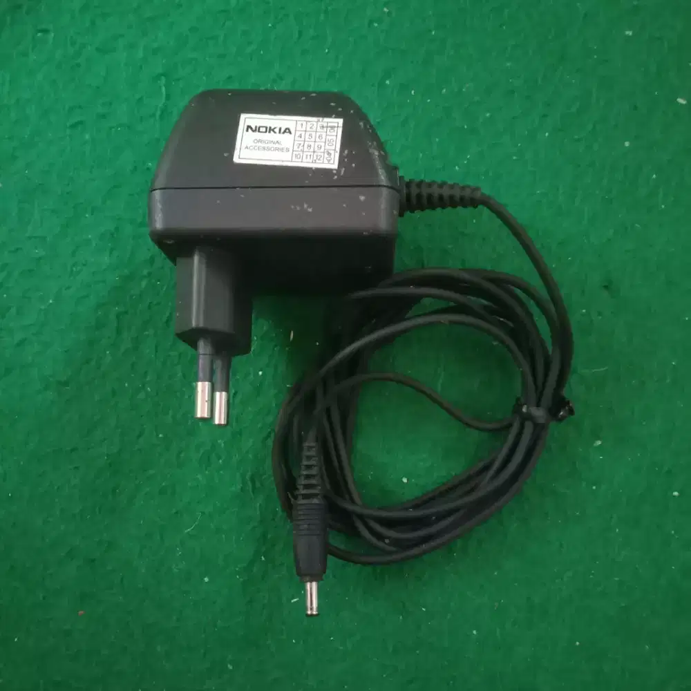 Charger Ori Nokia 3310/3350/8250/8210/2300/dll