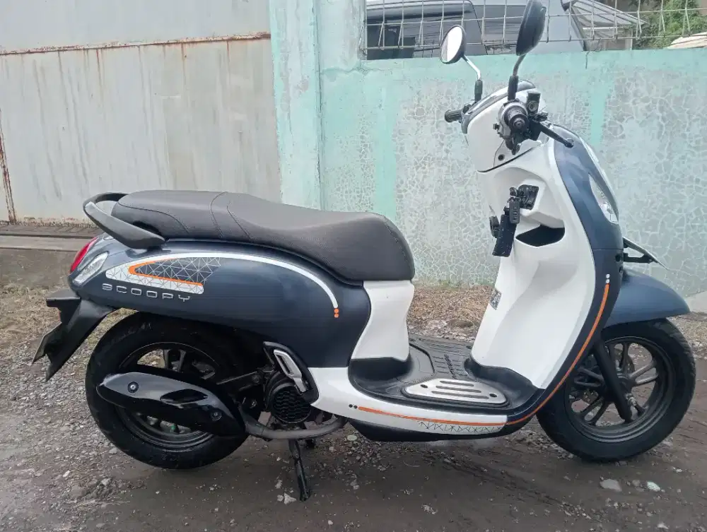 Honda Scoopy  tahun pembuatan 2022 pengeluaran 2023