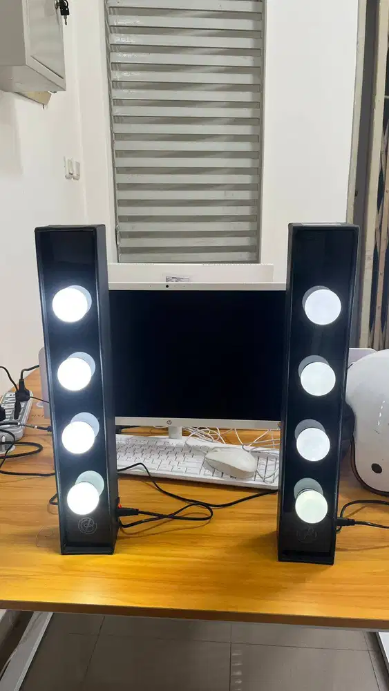 Lampu Meja Vanity LED – Lighting Studio Makeup & Konten (Sepasang)