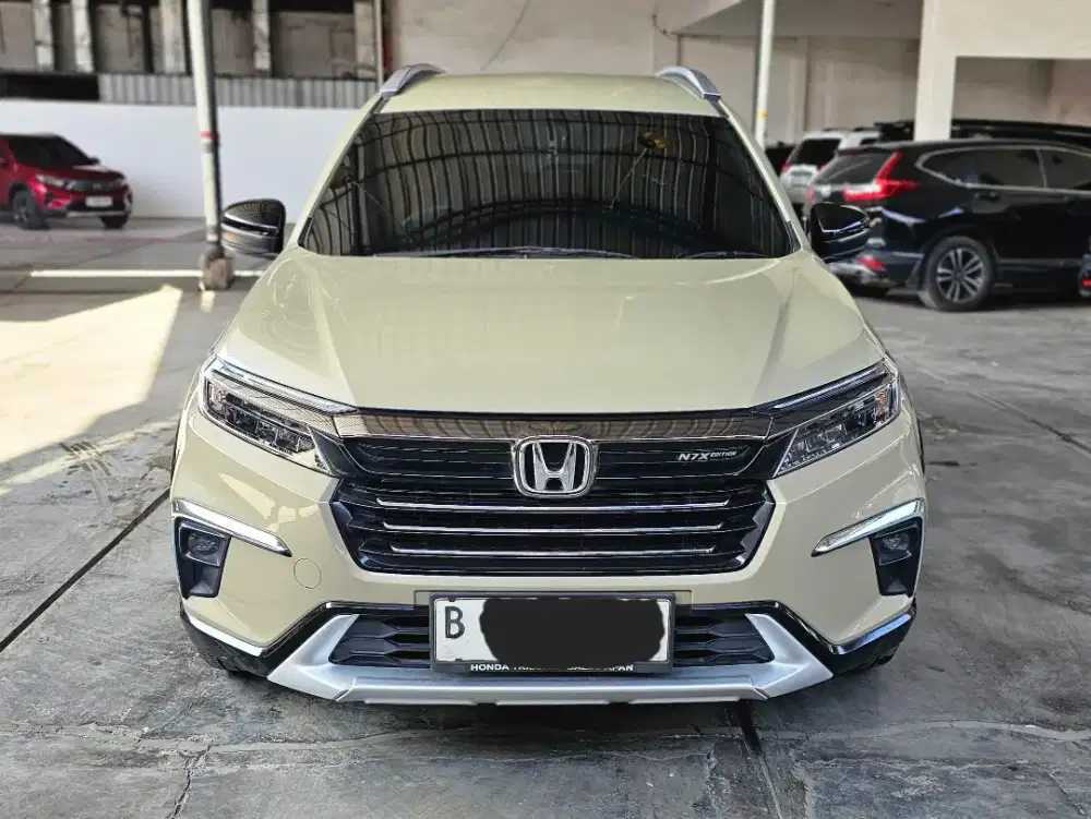 Baru 20rb Km Honda BRV Prestige N7X AT Matic 2023 Sand khaki Gress