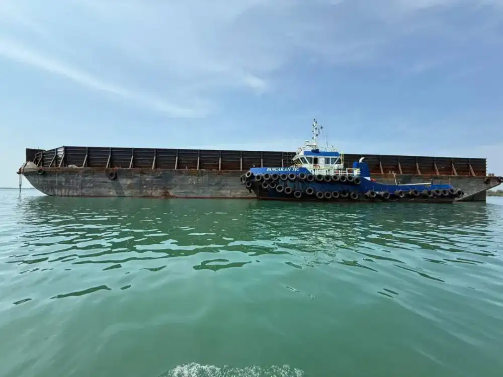 Jual Kapal Tongkang 1 Set 300 Feet Tahun 2011