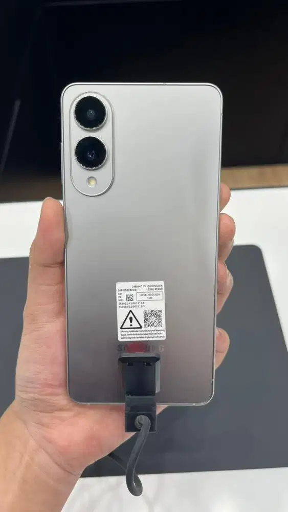 SAMSUNG GALAXY S25 EDGE