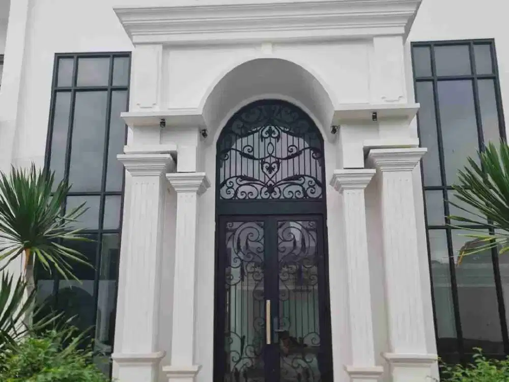 Rumah Mewah dan megah di perumahan Bulog Jatiwarna Bekasi