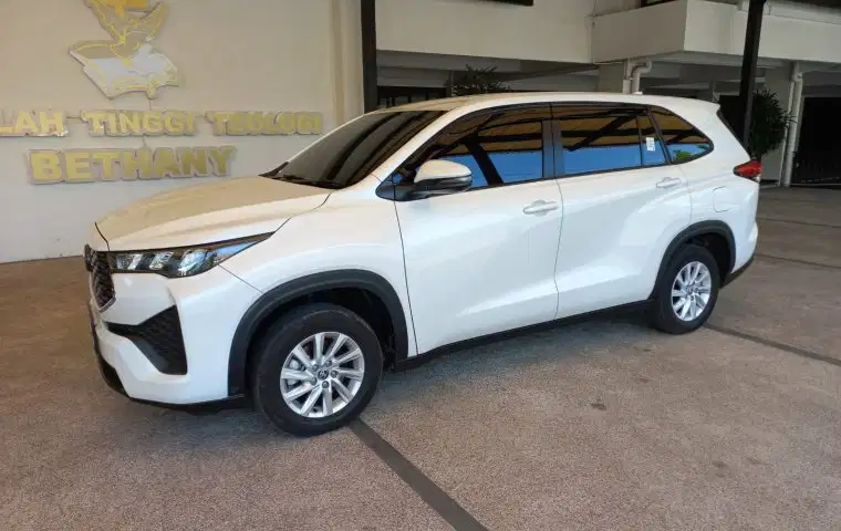 Toyota Kijang Innova 2023 Bensin