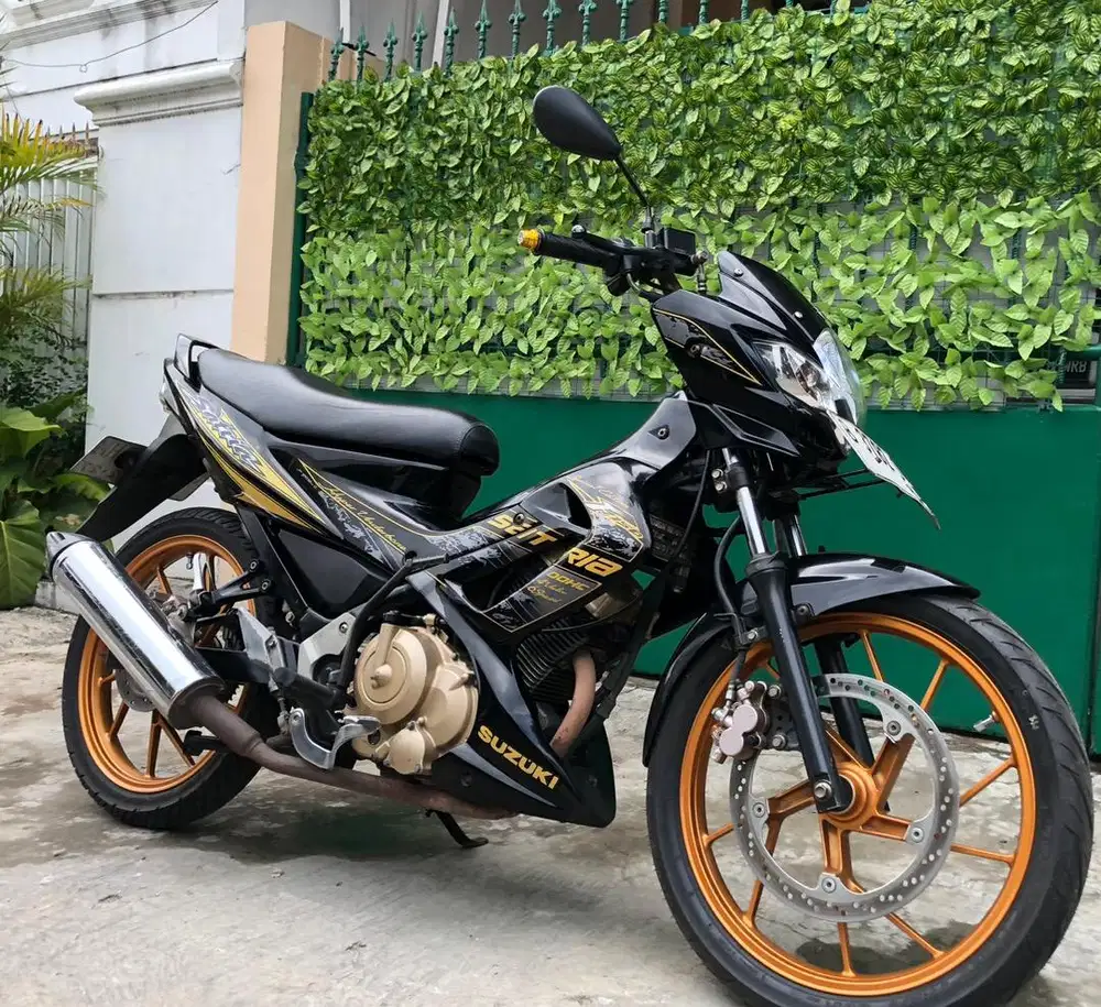 Satria fu150 scd 2012 hitam