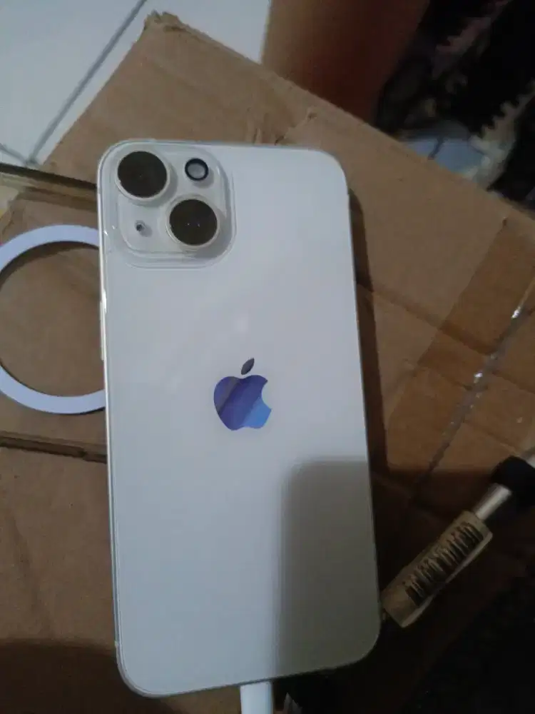 Iphone 14 starlight baru dua bulan