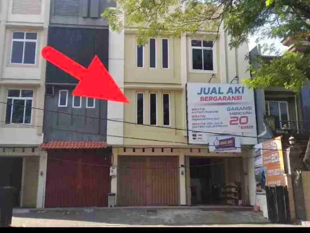 Ruko Merr Ir Haji Sorkarno Seberang Mc Donald . Surabaya.