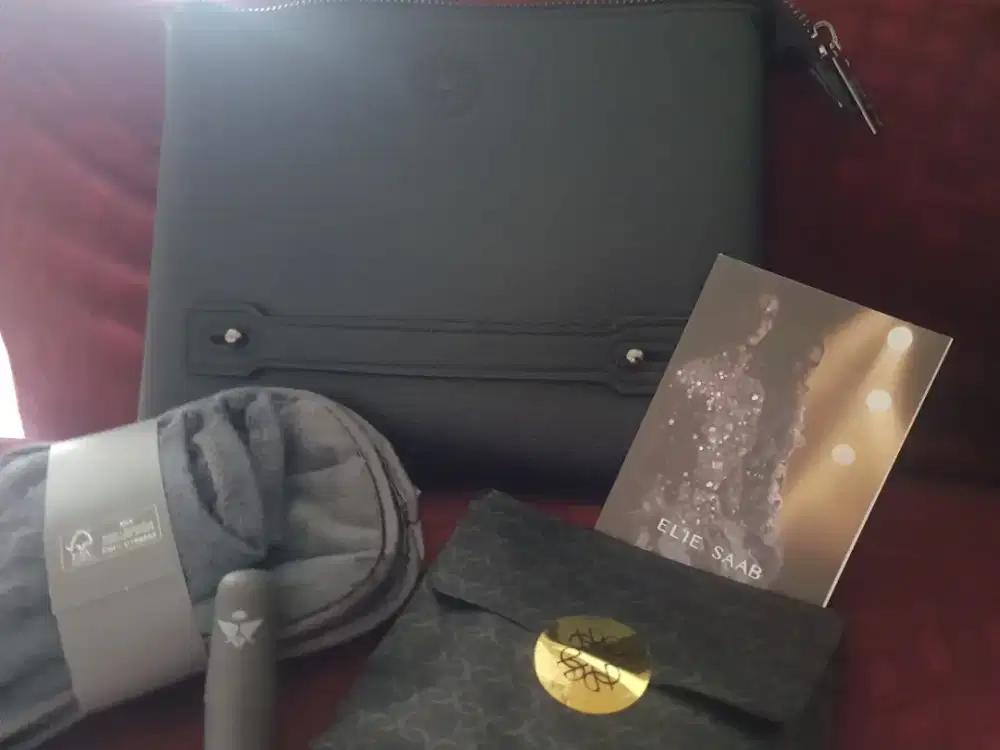 Pouch lengkap dengan isi dari sau** airlines