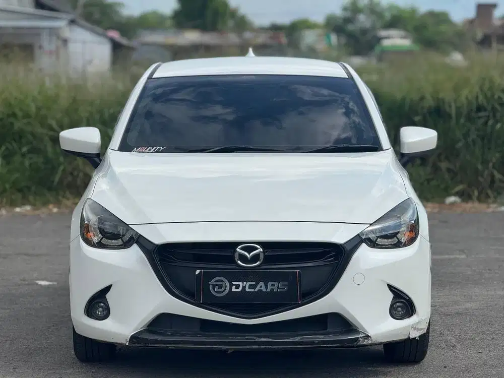 MAZDA 2 R SKYACTIVE 2015 MATIC DP RINGAN ORIGINAL ISTIMEWA