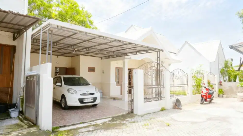 Disewakan Harian Henry Family Guest House