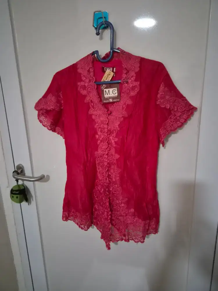 Baju kebaya buat acara formal