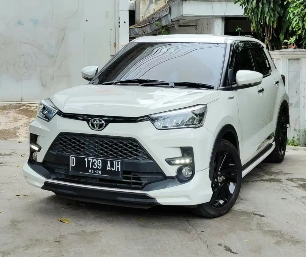 RAIZE GR TSS TURBO 1.0 AT 2021 LowKM 34rb RECORD TOYOTA BANDUNG