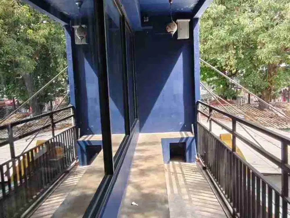 Ruko lantai 2 di jalan ampera raya