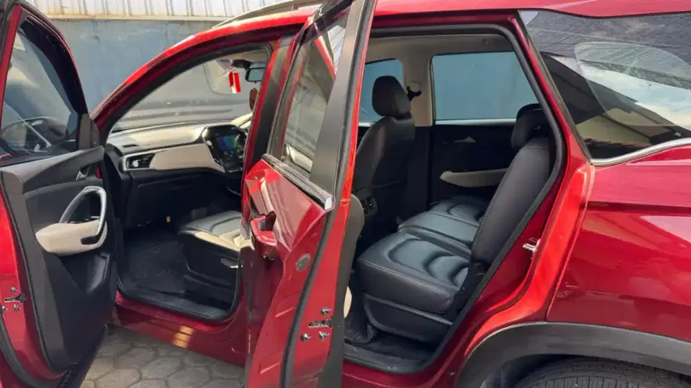 Almaz sunroof 7seater 3 baris