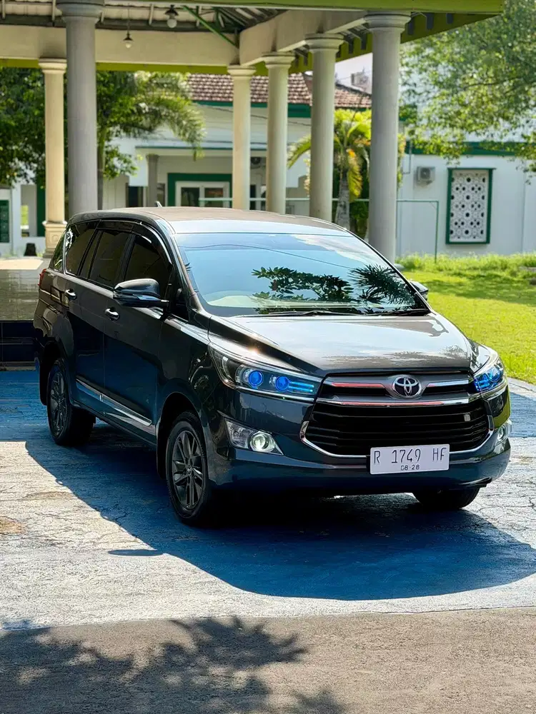 Innova Reborn 2.4 V Th 2018 Diesel Automatic KM 60rb OriginaL!