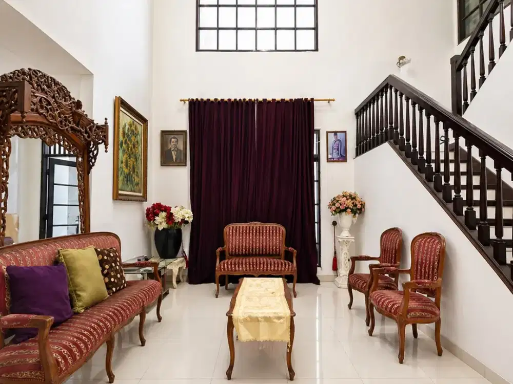 Rumah Mewah Elegan Dominasi Putih di Giri Loka BSD - Siap Huni & Prestisius