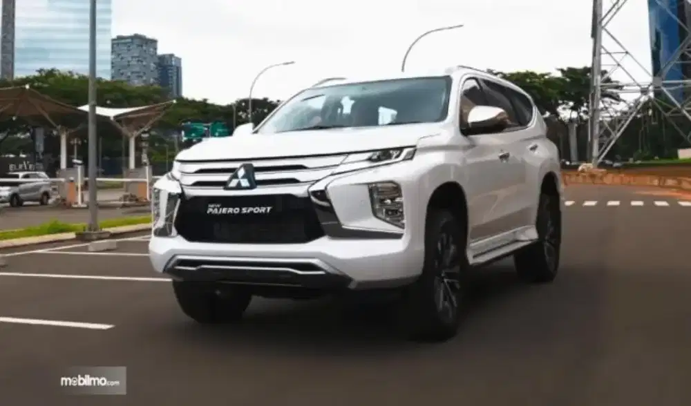 Pajero Sport Dakar 4x2 AT