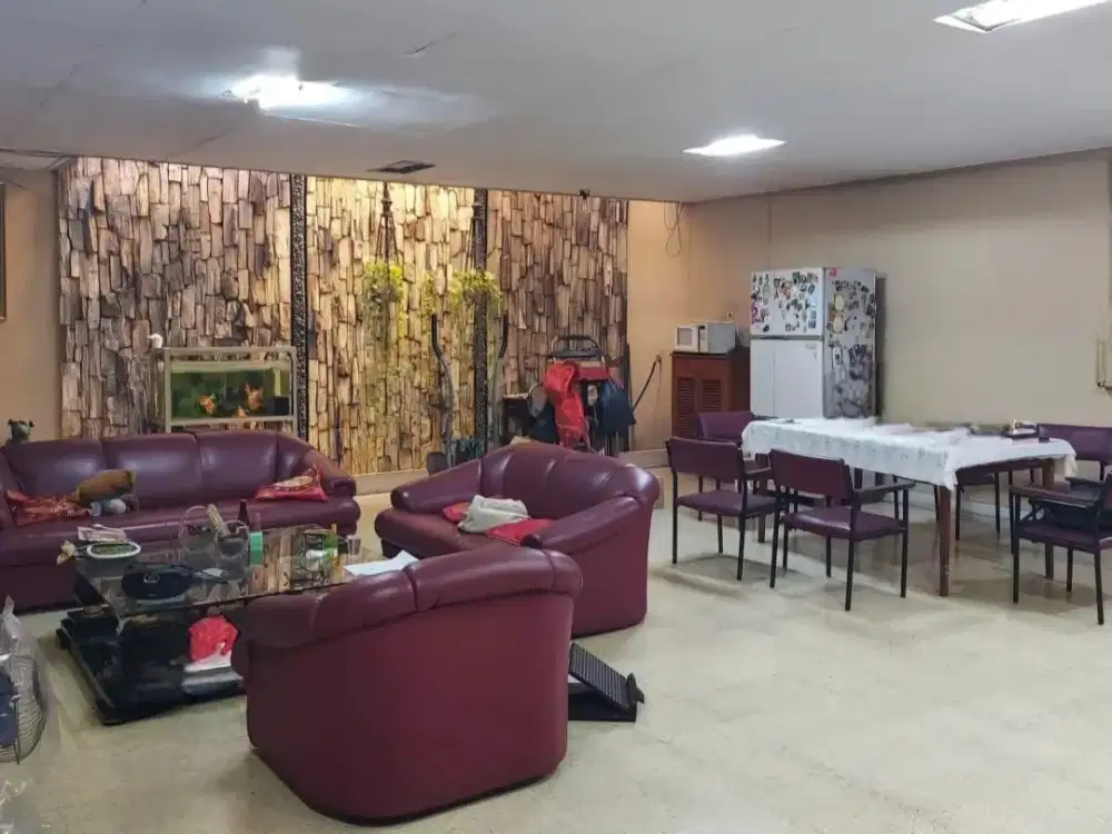 Dijual Rumah Hook Jelambar JakBar Cocok Ruko & Kost Parkiran Luas