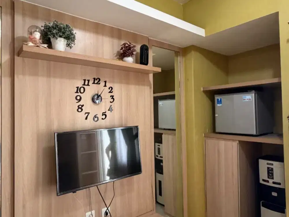 APARTEMEN GREEN PRAMUKA CITY STUDIO FULL ISI INCLUDE IPL HARGA MASIH NEGO TOWER PENELOPE ATAS MALL PERTAHUN