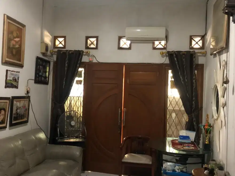 Murah!!! Rumah Dijual di Rawamangun