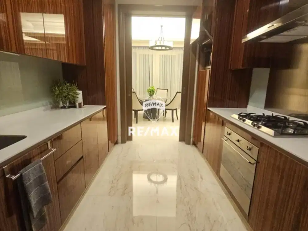 Disewakan Apartemen Botanica 2BR 155m² Fully Furnished USD 2.700/Bulan