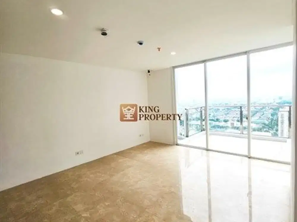 Balkon Super Luas! Siap huni Disewakan 1br model Studio Apartemen The peak Royale Springhill Kemayoran fasilitas lengkap skg terrace sky pool gym