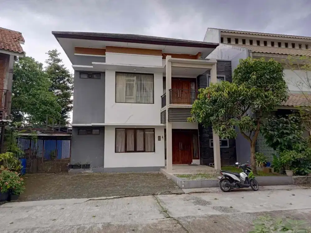 Dijual Rumah Dago TownHouse Sebrang Sheraton