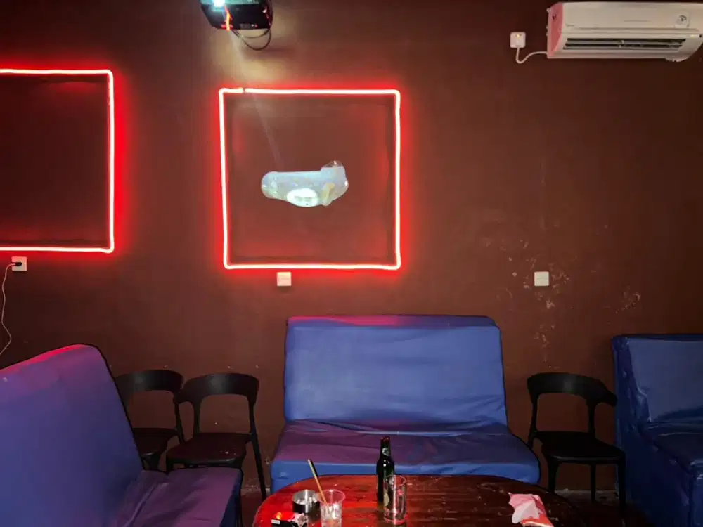 Di butuhkan karyawan barteder/kasir