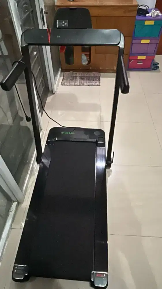 Treadmiil merk vosgo type denver masih bagus