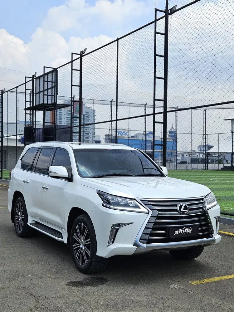 Lexus LX570 2018 Bensin ANTIK